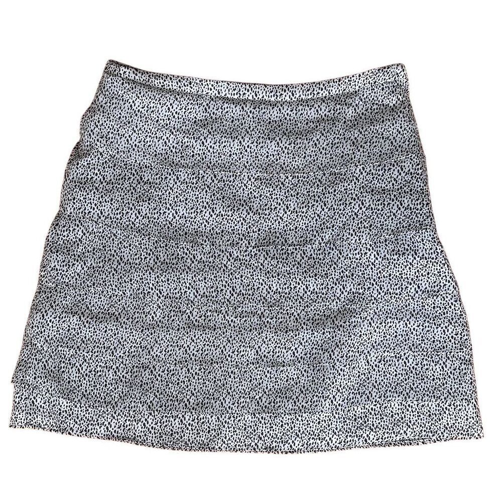 H&M Women's A-Line Knee Length Skirt Size 2 Black Animal Print - Picture 2 of 8
